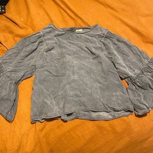 hollister bell sleeved top